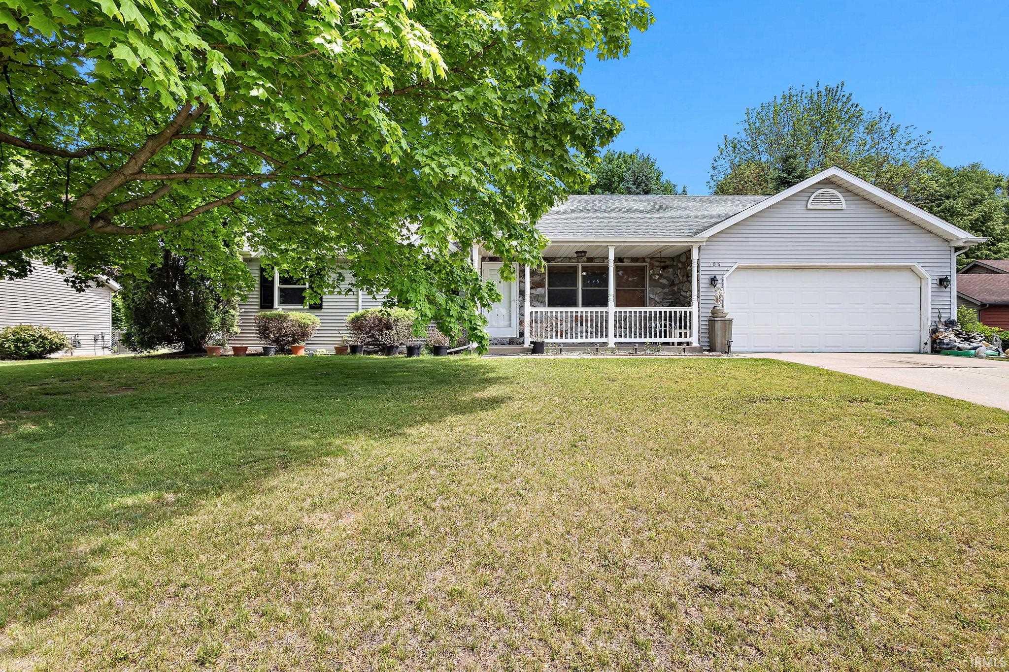 Middlebury, Indiana 46540, United States, 3 Bedrooms Bedrooms, ,2 BathroomsBathrooms,Residential,Active,134215