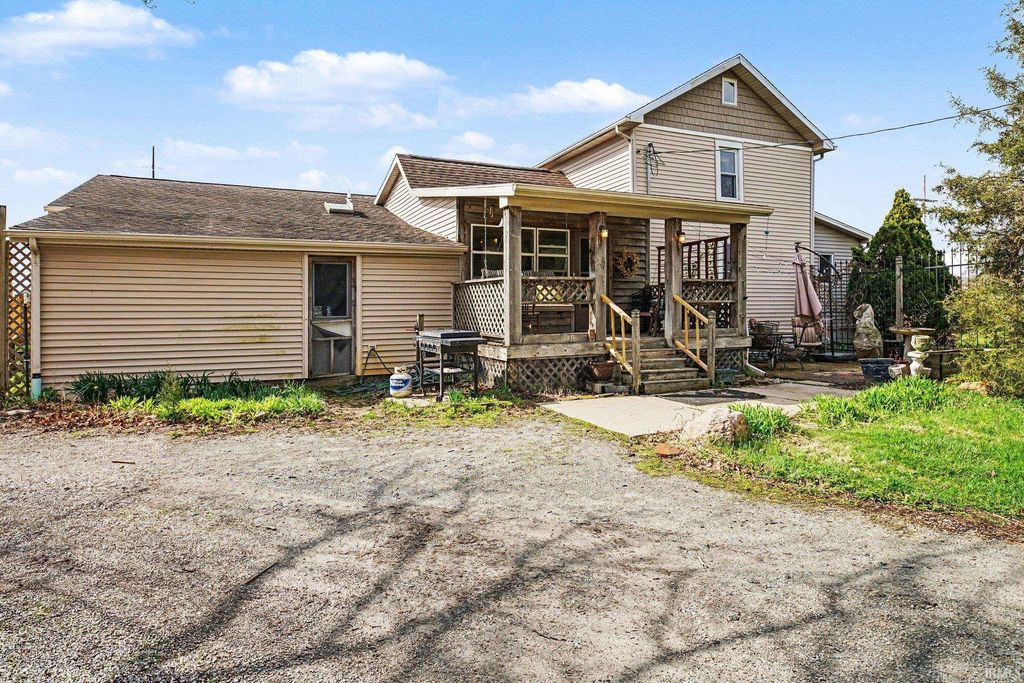 Photo of 64962 County Road 19, Goshen, IN 46528 (MLS # 202612009)