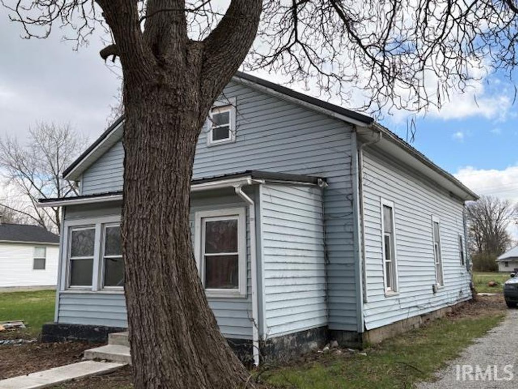Photo of 1311 E Hines Street, Muncie, IN 47303 (MLS # 202610525)