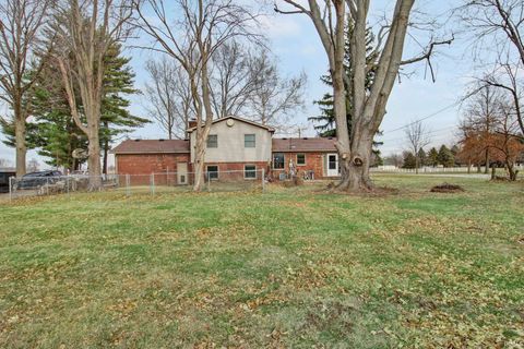 Tiny photo for 5867 W 100 N, Kokomo, IN 46901 (MLS # 202601041)