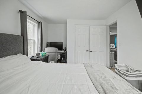 Tiny photo for 305 Kennedy Place, Crawfordsville, IN 47933 (MLS # 202611429)