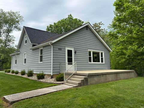 Photo of 8610 S Gore Road, Bloomington, IN 47403 (MLS # 202616491)