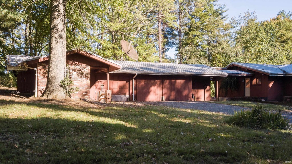 Photo of 1612 Felstead Road, Evansville, IN 47712 (MLS # 202641441)
