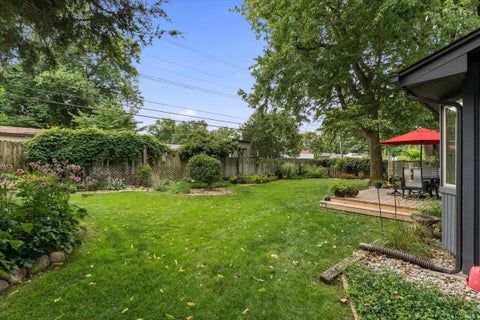 Tiny photo for 1238 Echo Drive, South Bend, IN 46614 (MLS # 202634173)