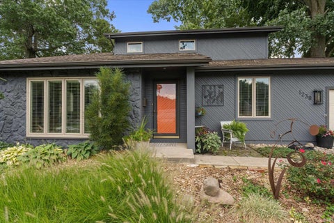 Tiny photo for 1238 Echo Drive, South Bend, IN 46614 (MLS # 202634173)