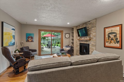 Tiny photo for 1238 Echo Drive, South Bend, IN 46614 (MLS # 202634173)