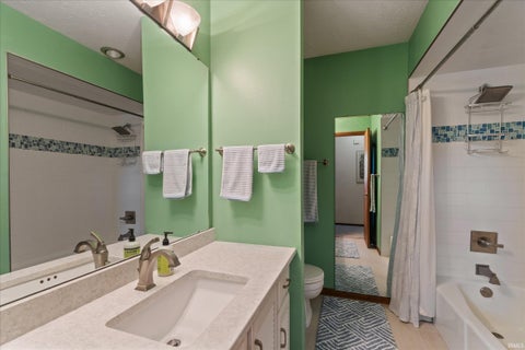 Tiny photo for 1238 Echo Drive, South Bend, IN 46614 (MLS # 202634173)