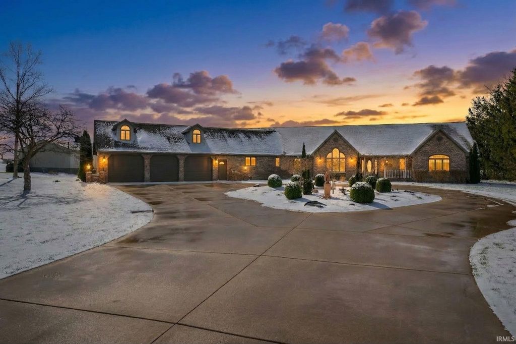 Photo of 2775 E State Road 28, Frankfort, IN 46041 (MLS # 202608835)