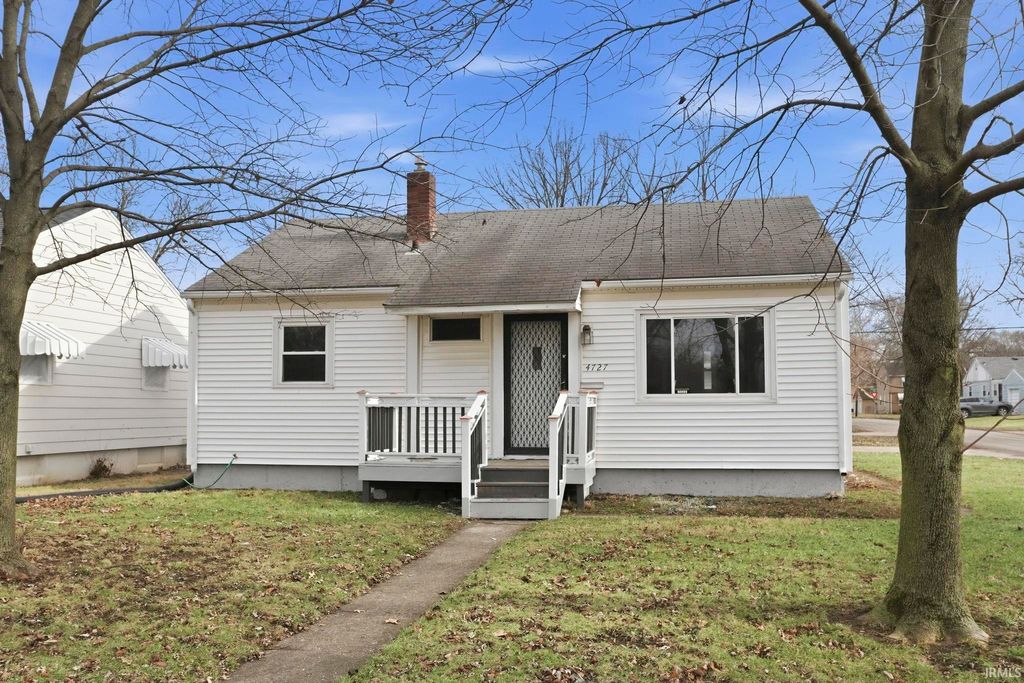 Photo of 4727 Weisser Park Avenue, Fort Wayne, IN 46806 (MLS # 202601767)