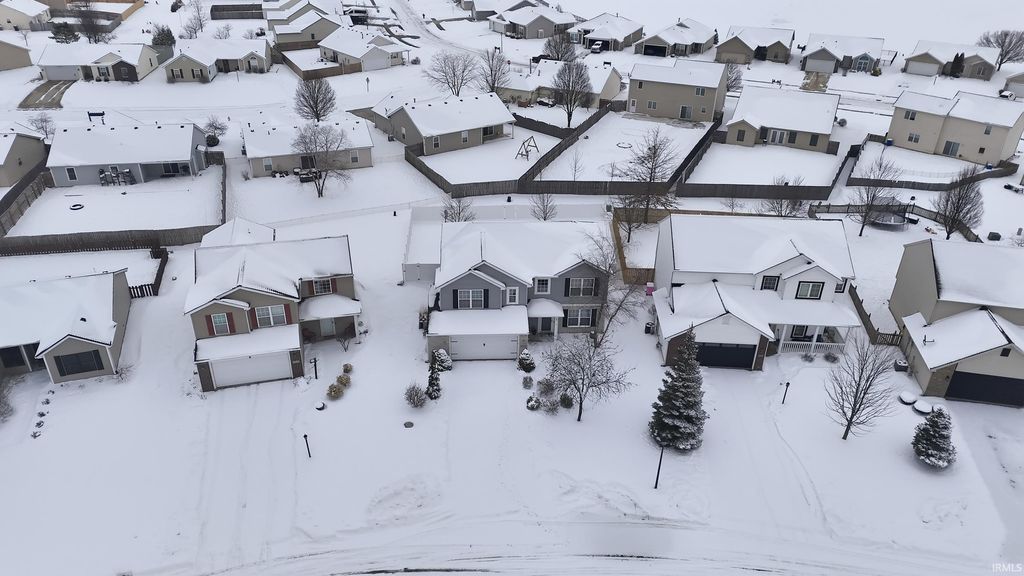 Photo of 7912 Welland Court, Fort Wayne, IN 46835 (MLS # 202603949)