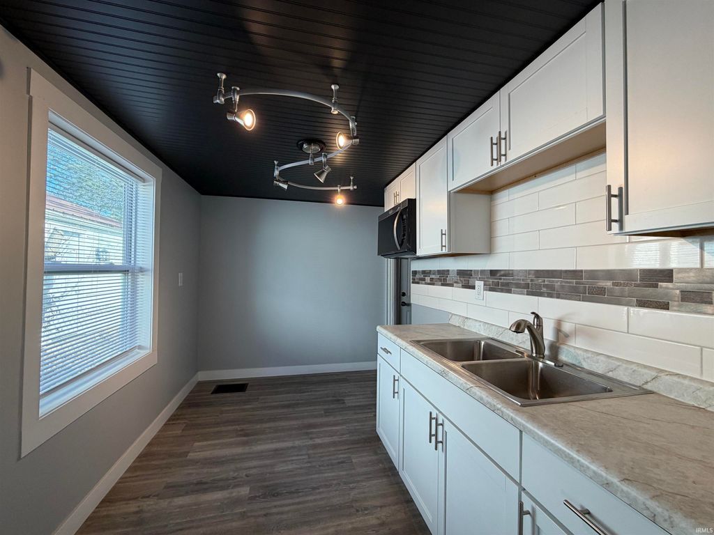 Photo of 1105 W Rose Street, South Bend, IN 46616 (MLS # 202619020)