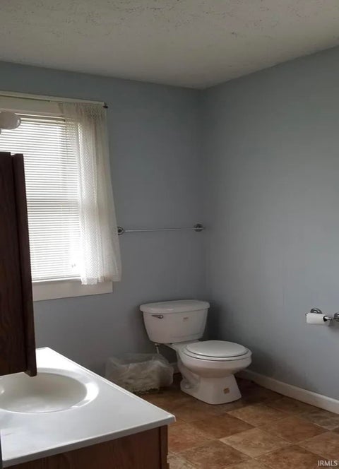 Tiny photo for 320 N Vine Street, Muncie, IN 47305 (MLS # 202637847)