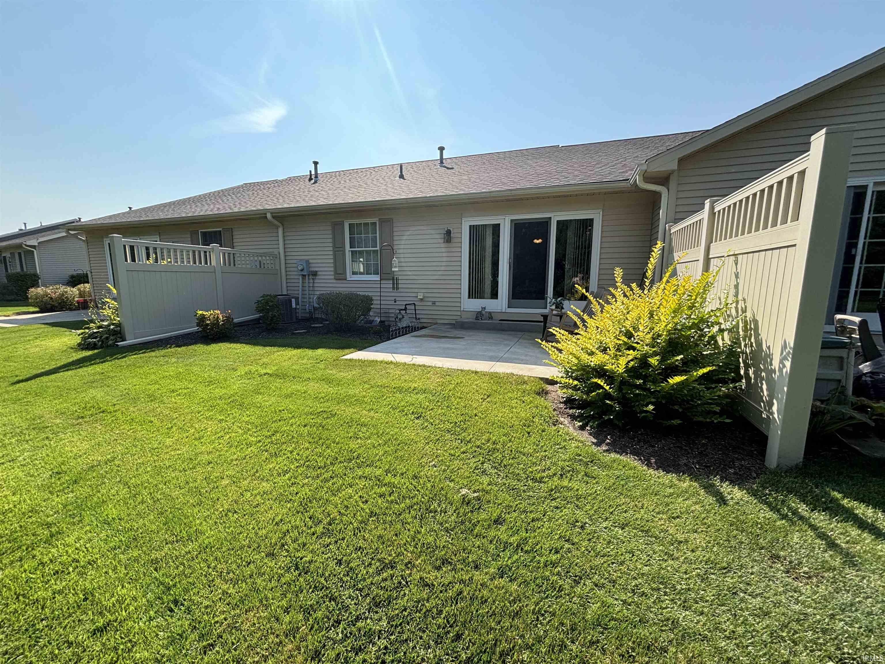 Goshen, Indiana 46526, United States, 2 Bedrooms Bedrooms, ,2 BathroomsBathrooms,Residential,Pending,247205