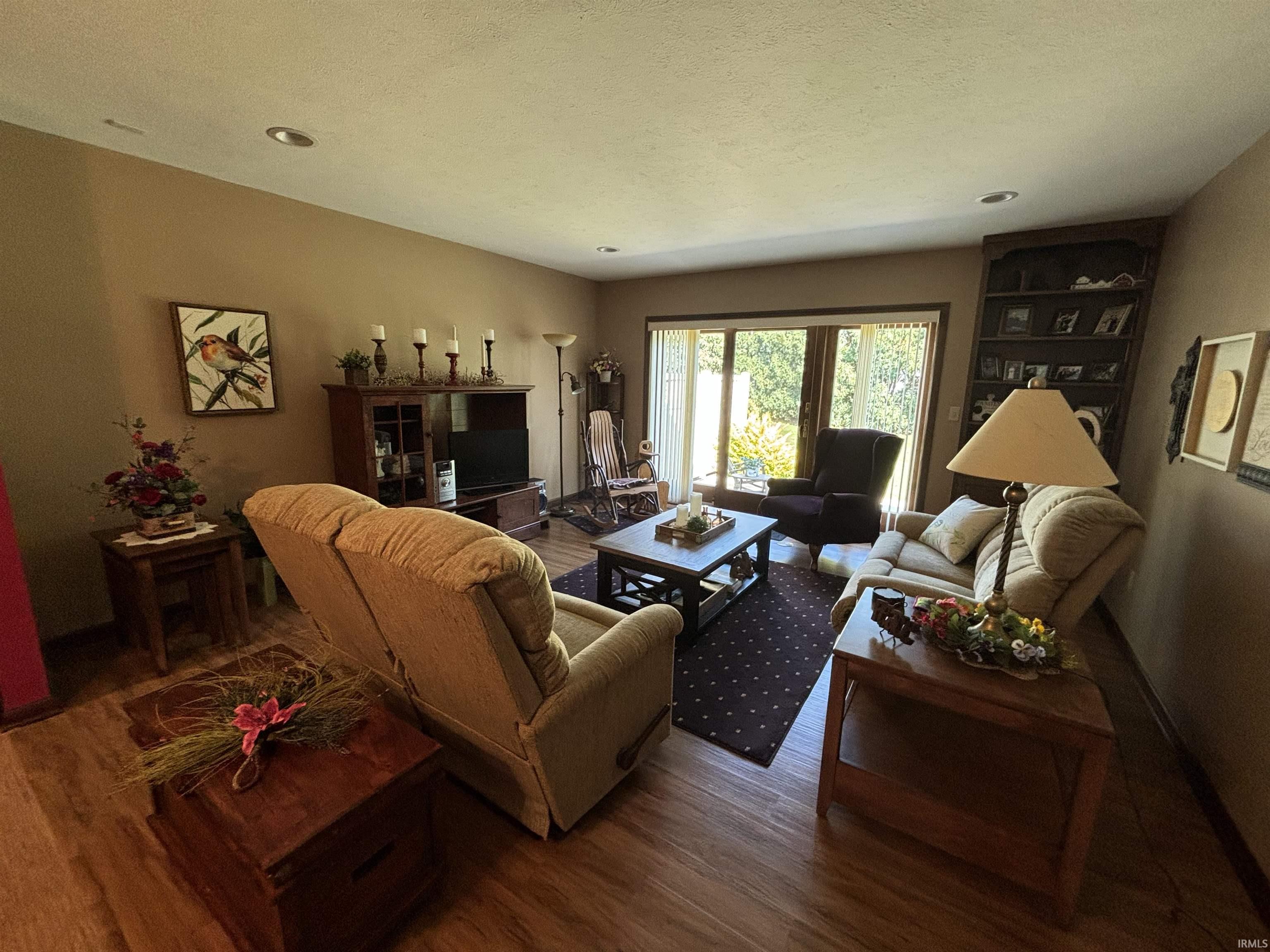 Goshen, Indiana 46526, United States, 2 Bedrooms Bedrooms, ,2 BathroomsBathrooms,Residential,Pending,247205