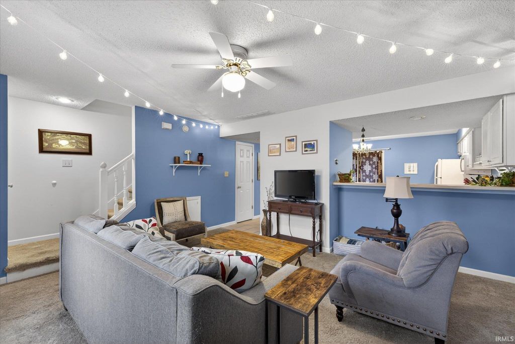 Photo of 896 E Sherwood Hills Drive, Bloomington, IN 47401 (MLS # 202610787)