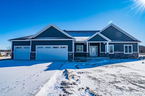 Tiny photo for 17740 Castlefeane Court, Leo, IN 46765 (MLS # 202602108)