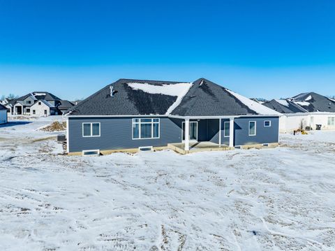 Tiny photo for 17740 Castlefeane Court, Leo, IN 46765 (MLS # 202602108)
