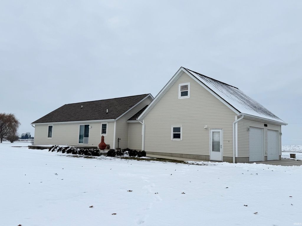 Photo of 990 E 50 N, Flora, IN 46929 (MLS # 202548223)