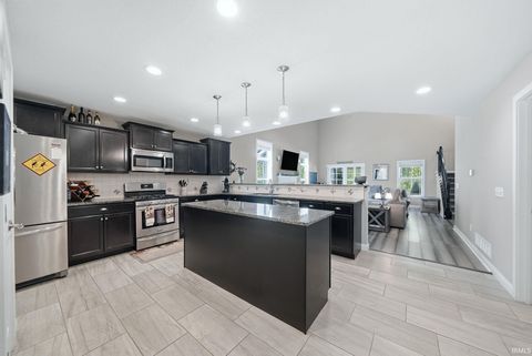 Tiny photo for 12611 Berkhill Cove, Fort Wayne, IN 46818 (MLS # 202618349)