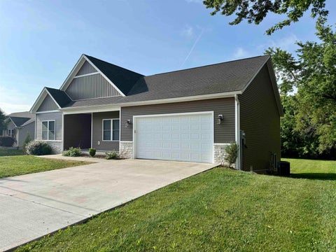 Photo of 4119 W Carmola Drive, Bloomington, IN 47404 (MLS # 202622358)