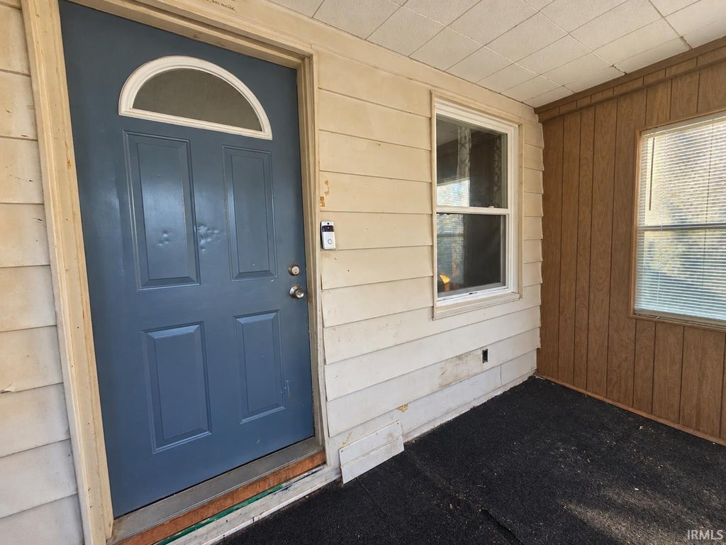 Photo of 1507 Jackson Avenue, Evansville, IN 47714 (MLS # 202644686)