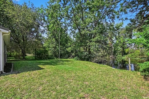 Tiny photo for 108 River Street, Ligonier, IN 46767 (MLS # 202638088)