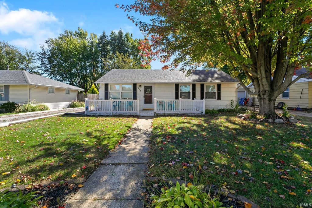 Photo of 528 W Elm Street, New Carlisle, IN 46552 (MLS # 202542827)