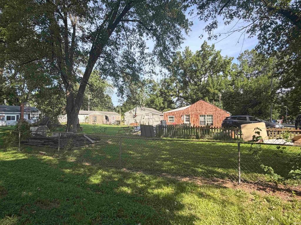 Photo of 237 E 11th Street, Jonesboro, IN 46938 (MLS # 202636090)