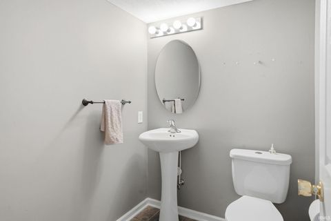 Tiny photo for 987 GULF SHORE Boulevard, Kokomo, IN 46902 (MLS # 202614707)