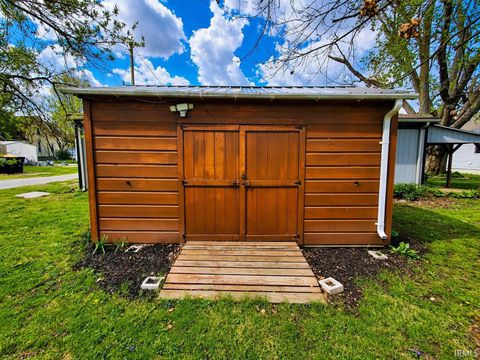 Tiny photo for 17 E Ramey Street, Rossville, IN 46065 (MLS # 202614058)