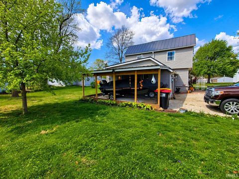 Tiny photo for 17 E Ramey Street, Rossville, IN 46065 (MLS # 202614058)