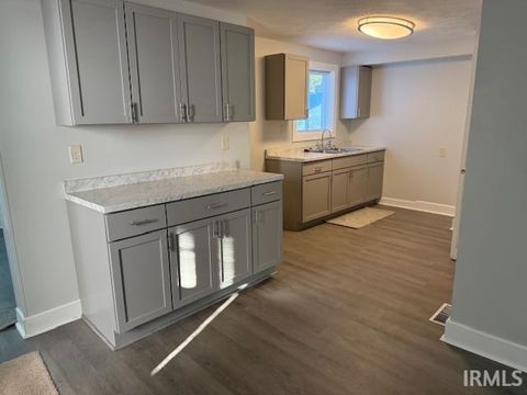 Tiny photo for 920 E Walnut Street, Kokomo, IN 46901 (MLS # 202538360)