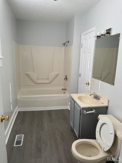 Tiny photo for 920 E Walnut Street, Kokomo, IN 46901 (MLS # 202538360)