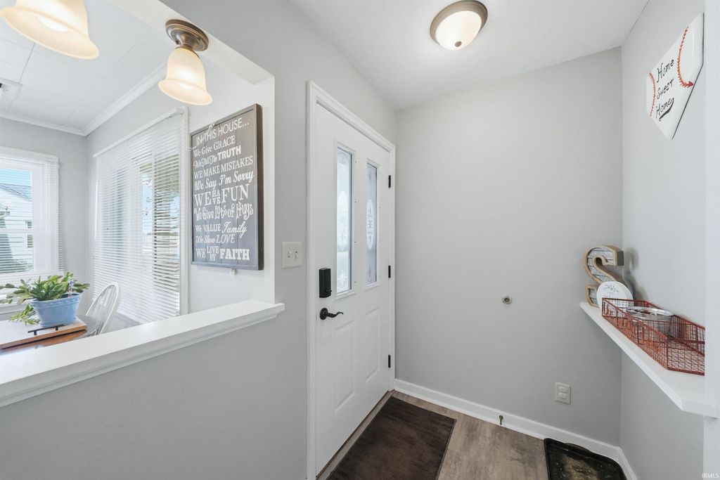 Photo of 2110 Springfield Avenue, Fort Wayne, IN 46805 (MLS # 202626816)