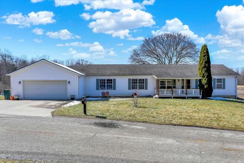 Photo of 4290 Voyles Road, Martinsville, IN 46151 (MLS # 202606563)