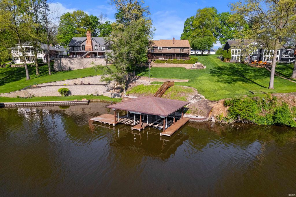Photo of 618 Beechwood Drive, Monticello, IN 47960 (MLS # 202616112)
