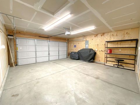 Tiny photo for 364 ARIEL Drive, Kokomo, IN 46901 (MLS # 202612915)