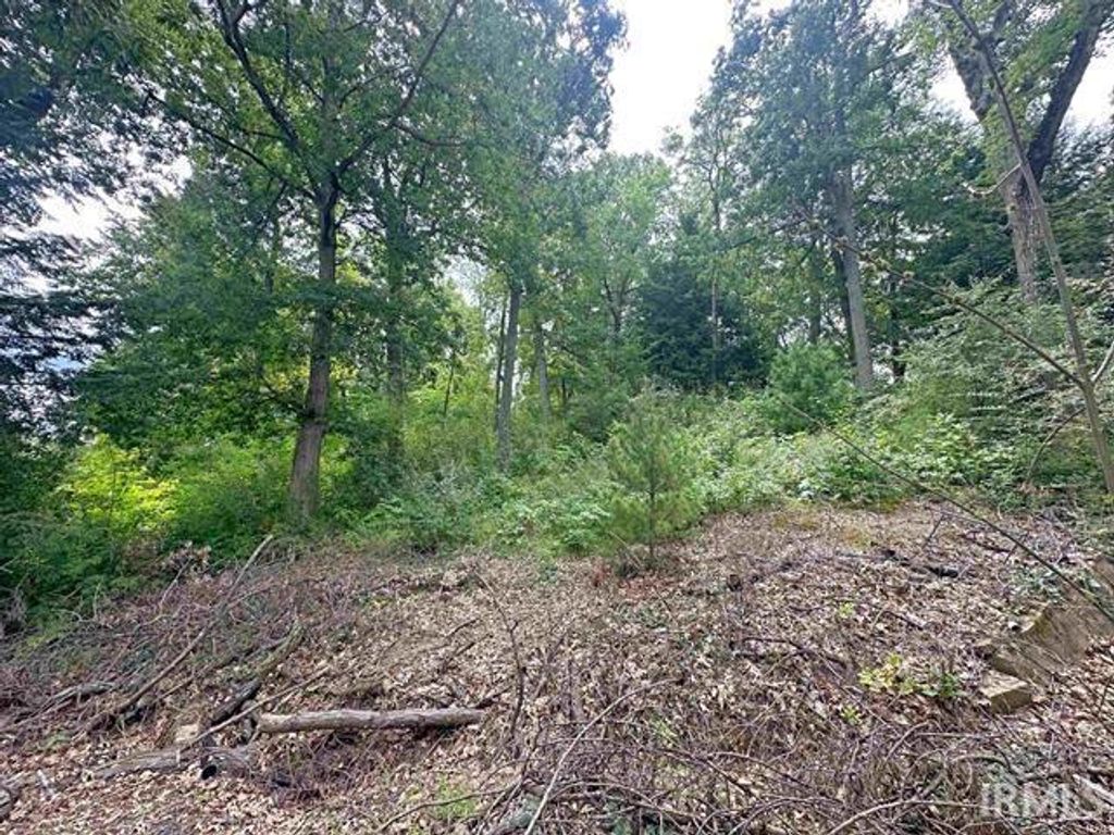 Photo of 9246 E Koher Road, Syracuse, IN 46567 (MLS # 202614244)