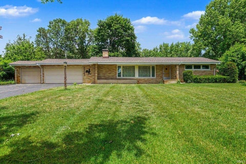 Tiny photo for 23363 Circle Lane, Elkhart, IN 46514 (MLS # 202623293)