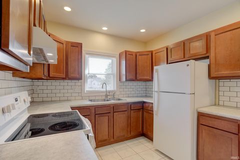 Tiny photo for 2037 E Virginia Street, Evansville, IN 47711 (MLS # 202614398)