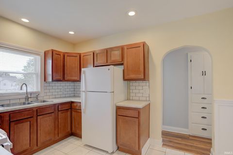 Tiny photo for 2037 E Virginia Street, Evansville, IN 47711 (MLS # 202614398)