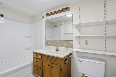 Tiny photo for 220 Hickory Street, Lafayette, IN 47905 (MLS # 202548750)