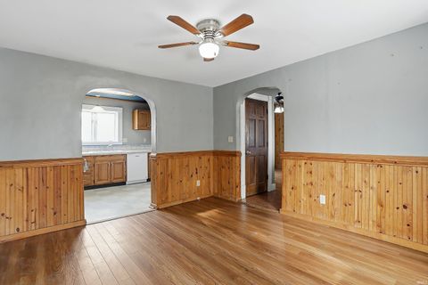 Tiny photo for 220 Hickory Street, Lafayette, IN 47905 (MLS # 202548750)