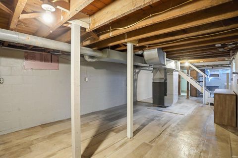 Tiny photo for 220 Hickory Street, Lafayette, IN 47905 (MLS # 202548750)