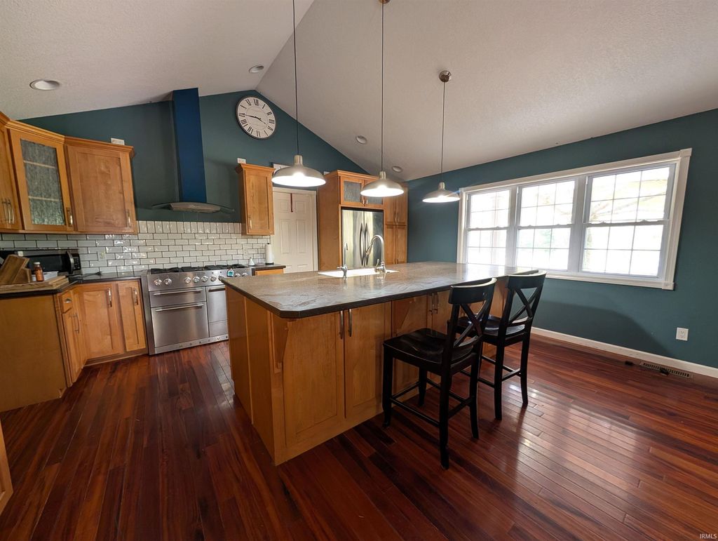 Photo of 9837 S state Rd 61, Monroe City, IN 47557 (MLS # 202539918)