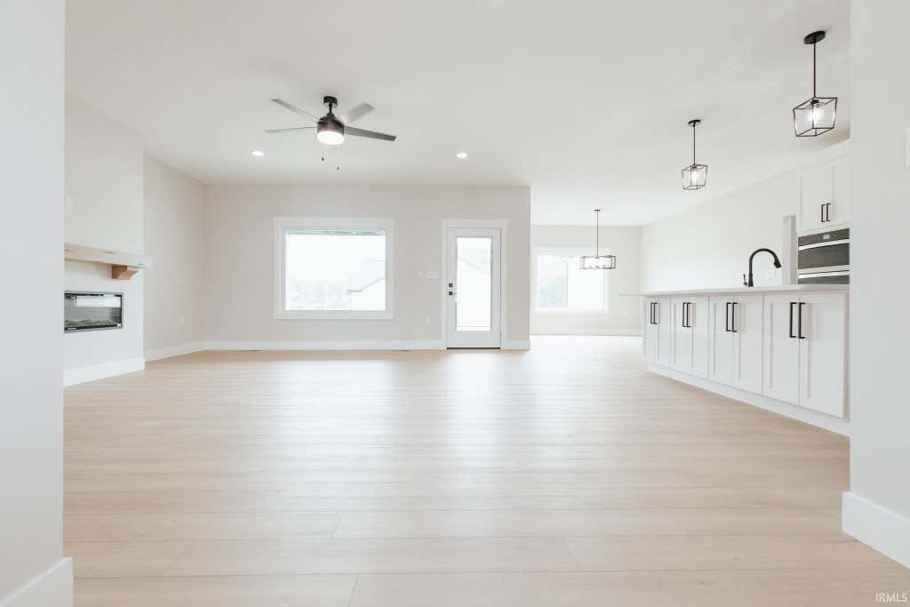 Photo of 6088 Ashford Drive, Newburgh, IN 47630 (MLS # 202632340)