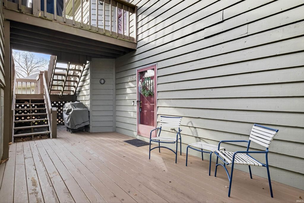 Photo of 9828 S Harbour Pointe Drive, Bloomington, IN 47401 (MLS # 202608738)