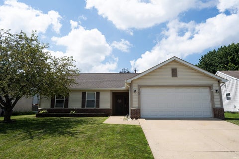 Photo of 5163 Saddle Drive, Lafayette, IN 47905 (MLS # 202634708)