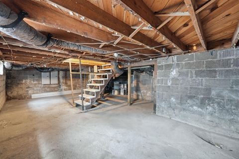 Tiny photo for 202 E Whitley Street, Churubusco, IN 46723 (MLS # 202602821)