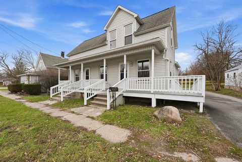 Tiny photo for 202 E Whitley Street, Churubusco, IN 46723 (MLS # 202602821)